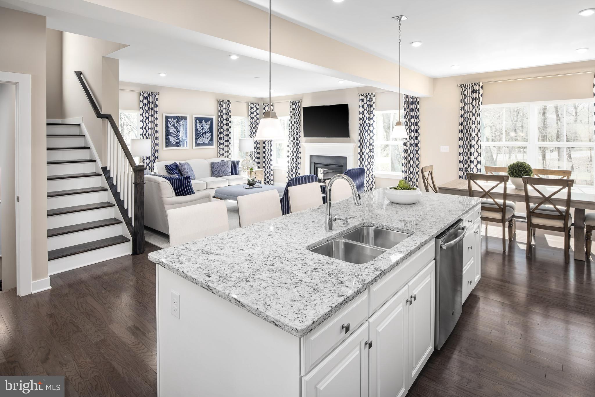 14507 Quarry View Road Brandywine, MD 20613 - Photo 9 of 29 Kitchen Island w/Quartz Countertops & Sink
