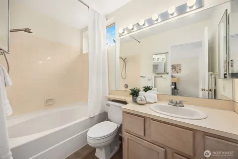 $765,000 | 11512 Northeast 115th Court, Kirkland, WA 98033