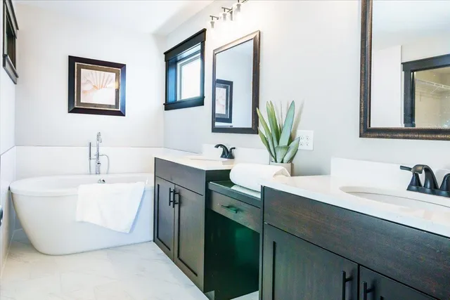 $849,900 | 19789 Henley Lane, Lakeville, MN 55044