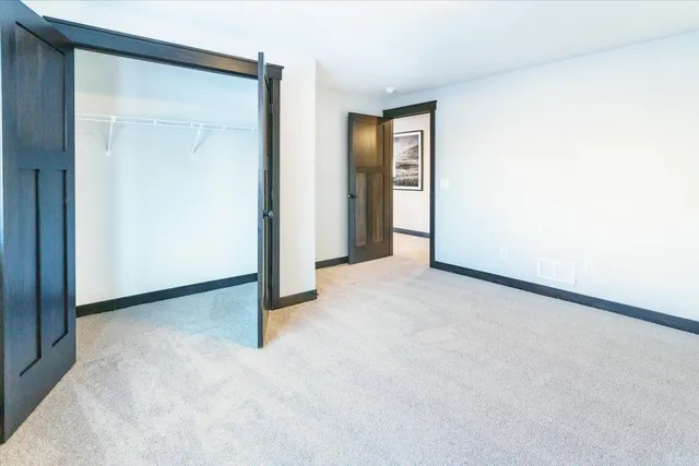 $849,900 | 19789 Henley Lane, Lakeville, MN 55044