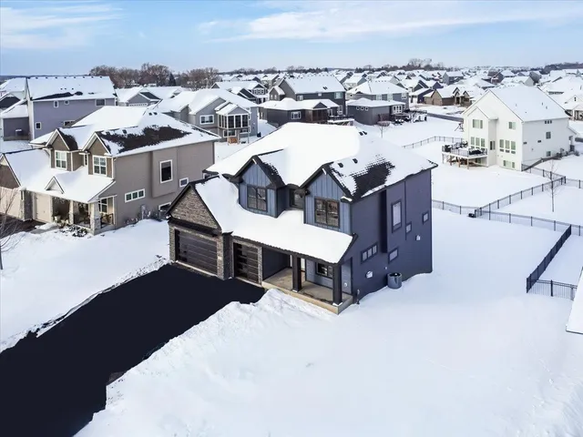 $849,900 | 19789 Henley Lane, Lakeville, MN 55044