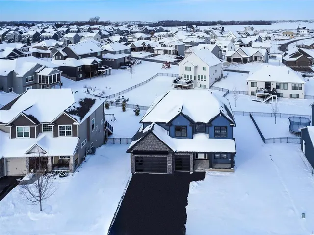 $849,900 | 19789 Henley Lane, Lakeville, MN 55044