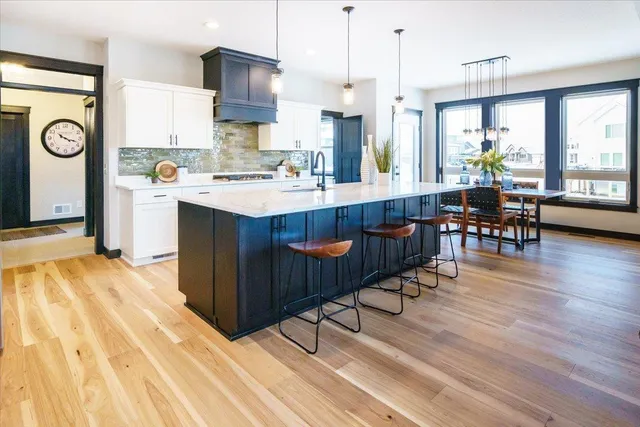 $849,900 | 19789 Henley Lane, Lakeville, MN 55044