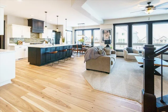 $849,900 | 19789 Henley Lane, Lakeville, MN 55044