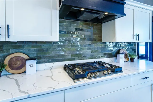 $849,900 | 19789 Henley Lane, Lakeville, MN 55044