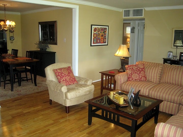 3708 East Piccadilly Road Phoenix, AZ 85018 - Photo 8 of 22 Family Room