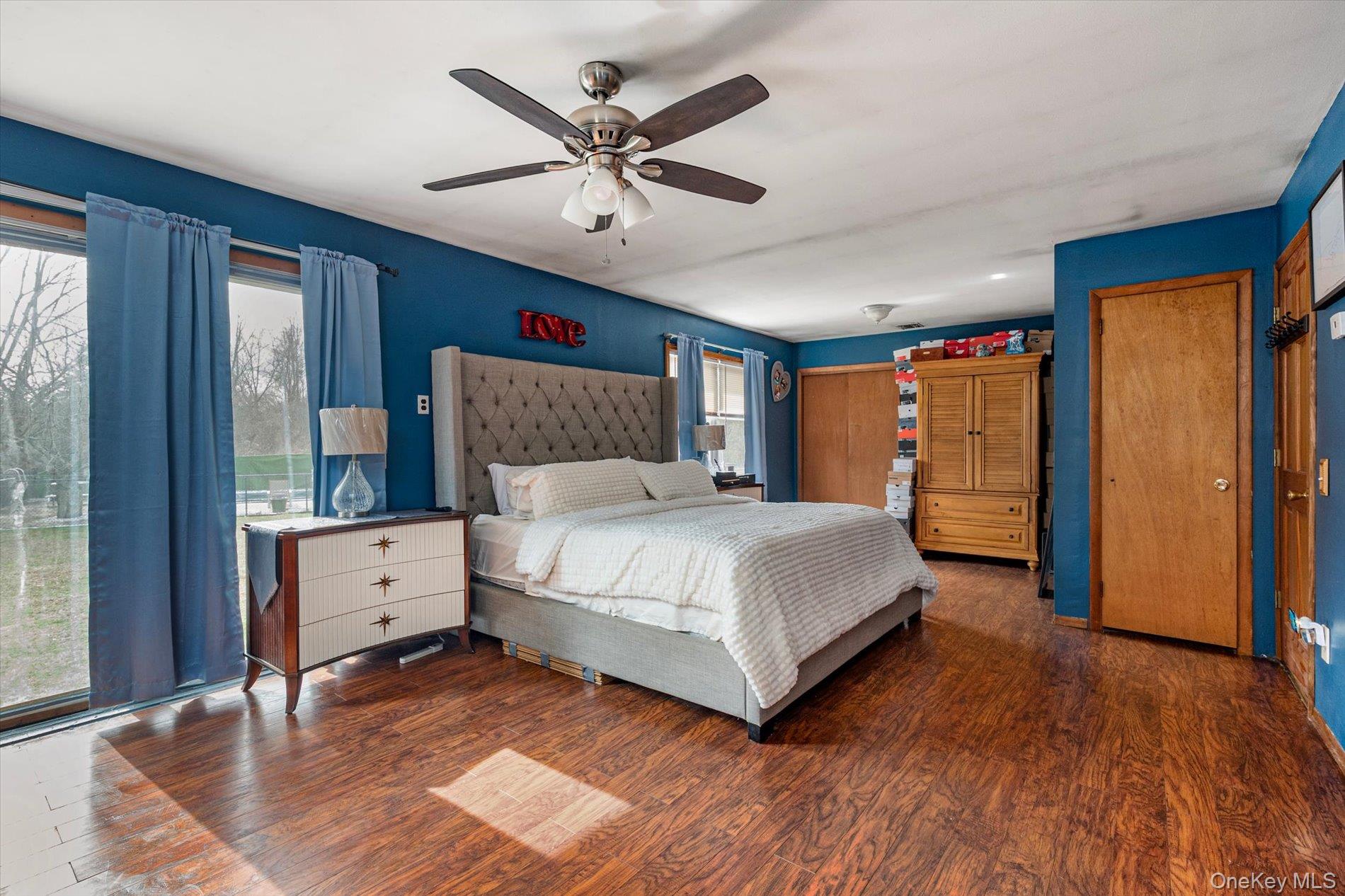 270 Old Commack Road Kings Park, NY 11754 - Photo 6 of 28 Gallery Image 6
