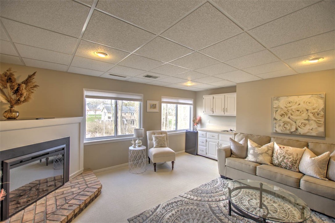 337 Hackberry Place Decatur, IL 62521 - Photo 24 of 36 Gallery Image 24