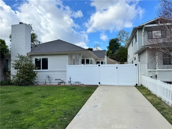 $4,900 | 4235 Colbath Avenue, Sherman Oaks, CA 91423