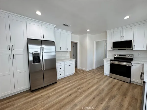 $4,900 | 4235 Colbath Avenue, Sherman Oaks, CA 91423