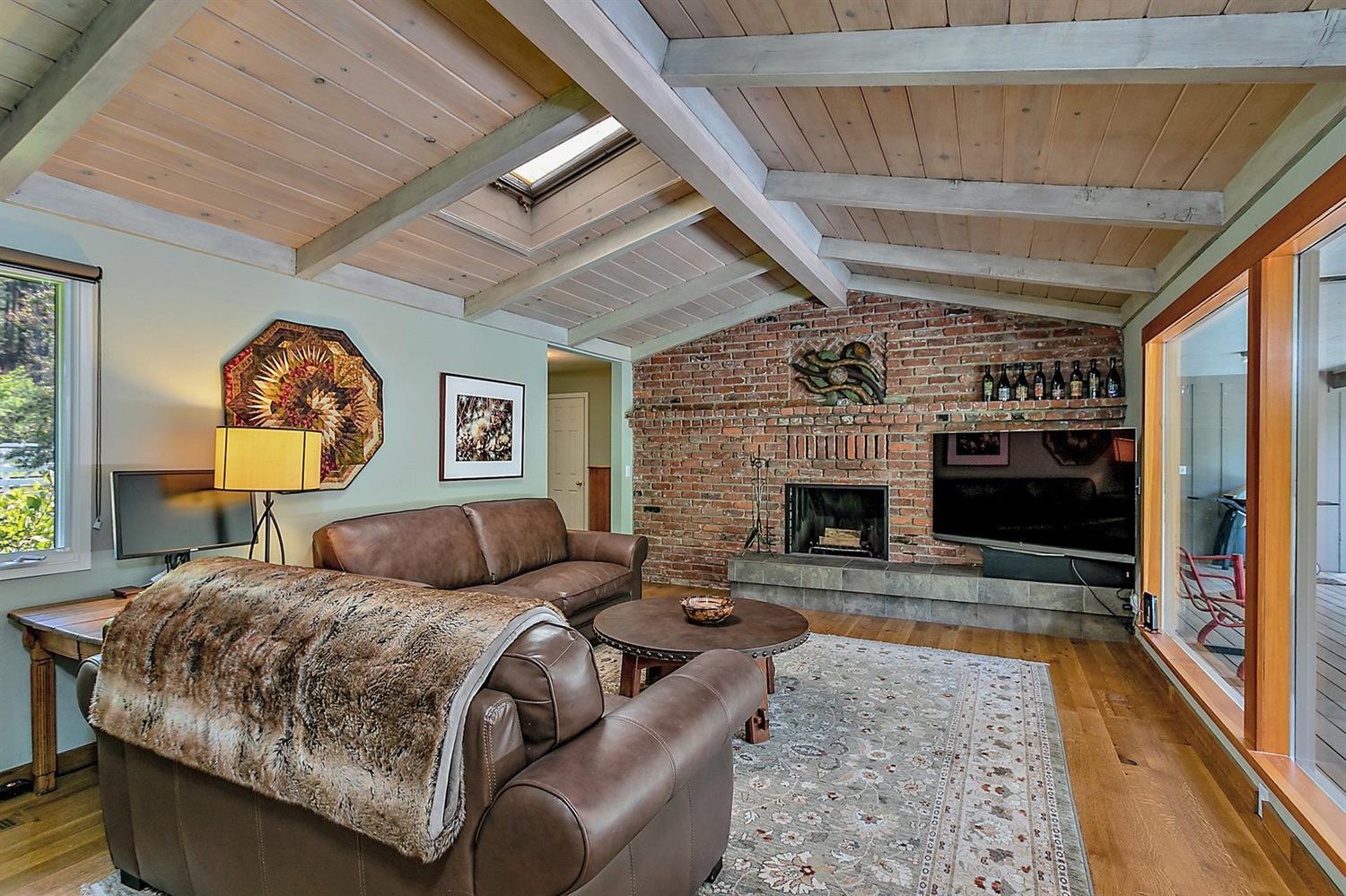 2726 Eastside Road Jacksonville, OR 97530 - Photo 16 of 35 Additional Photo