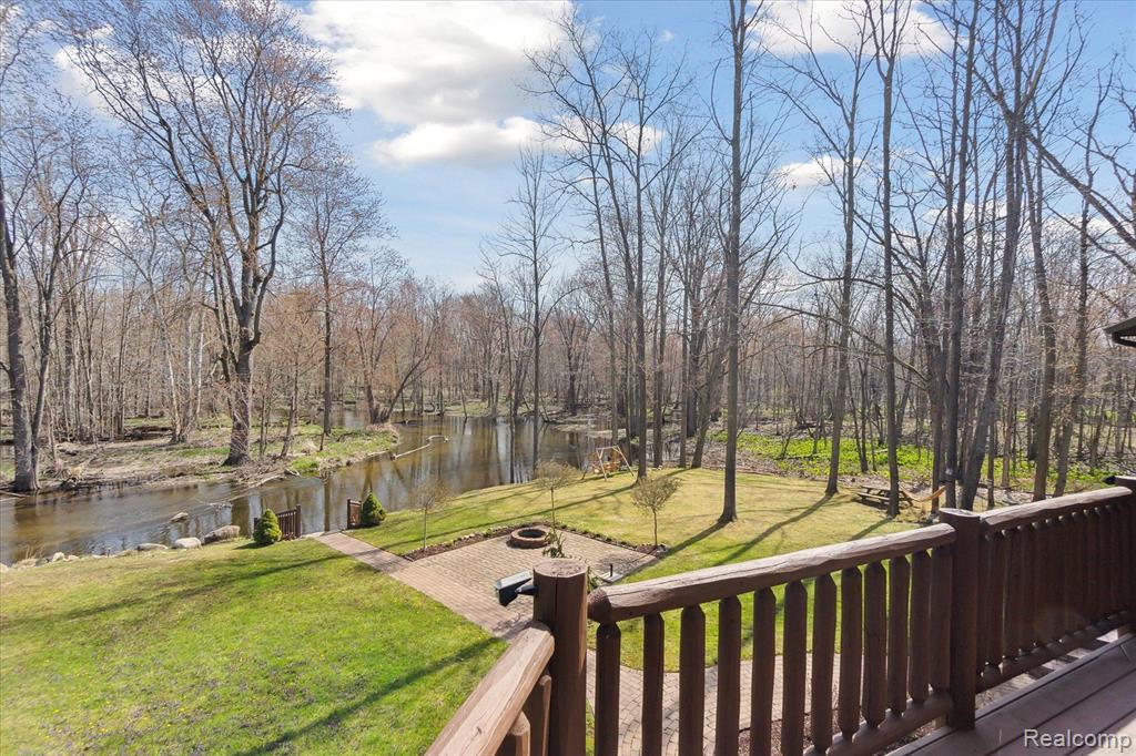 11570 Silver Lake Road Byron, MI 48418 - Photo 47 of 67