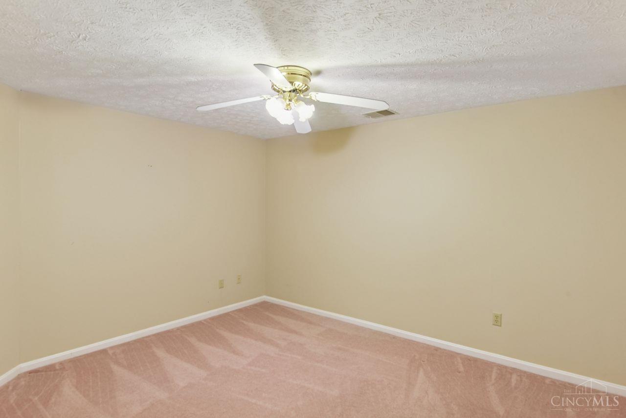 5759 Cheviot Road, Unit I Cincinnati, OH 45247 - Photo 15 of 43