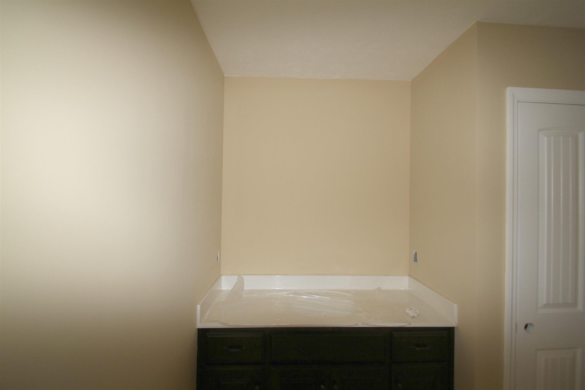 38 Ferrells Loop Road Manchester, TN 37355 - Photo 6 of 8 a room with a table