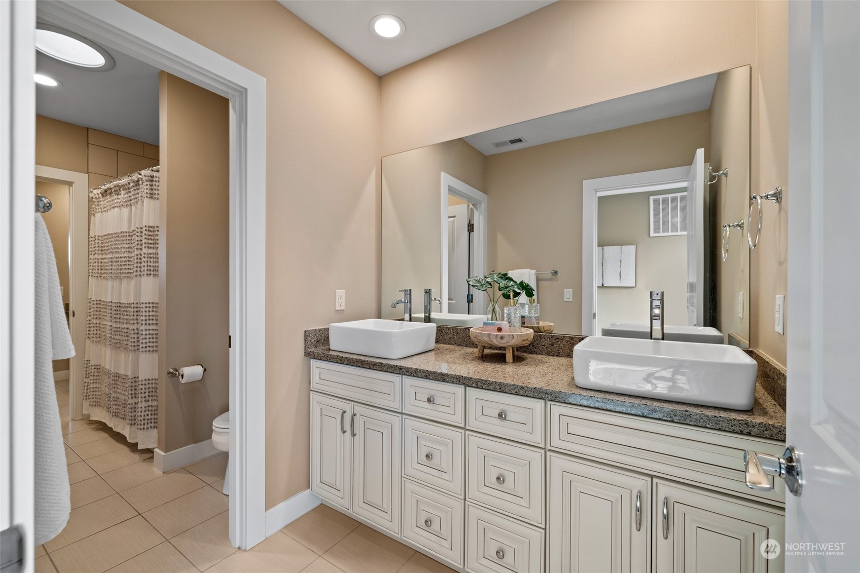 18635 108th Avenue Southeast Renton, WA 98055 - Photo 32 of 40 Gallery Image 32