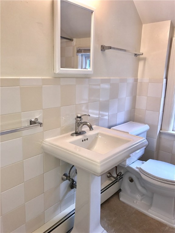 6 Owings Stone Road Barrington, RI 02806 - Photo 5 of 7