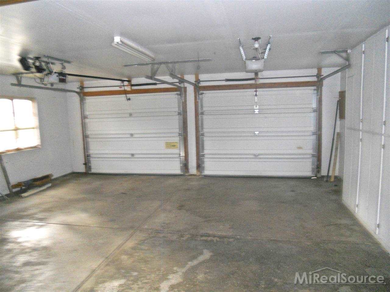 208 North Baldwin Road Clarkston, MI 48348 - Photo 14 of 31