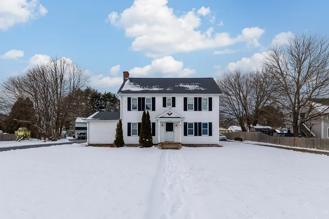 $499,900 | 113 Main Street, Oxford, MA 01540
