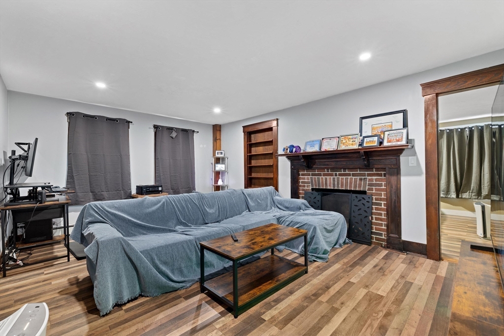 113 Main Street Oxford, MA 01540 - Photo 13 of 39