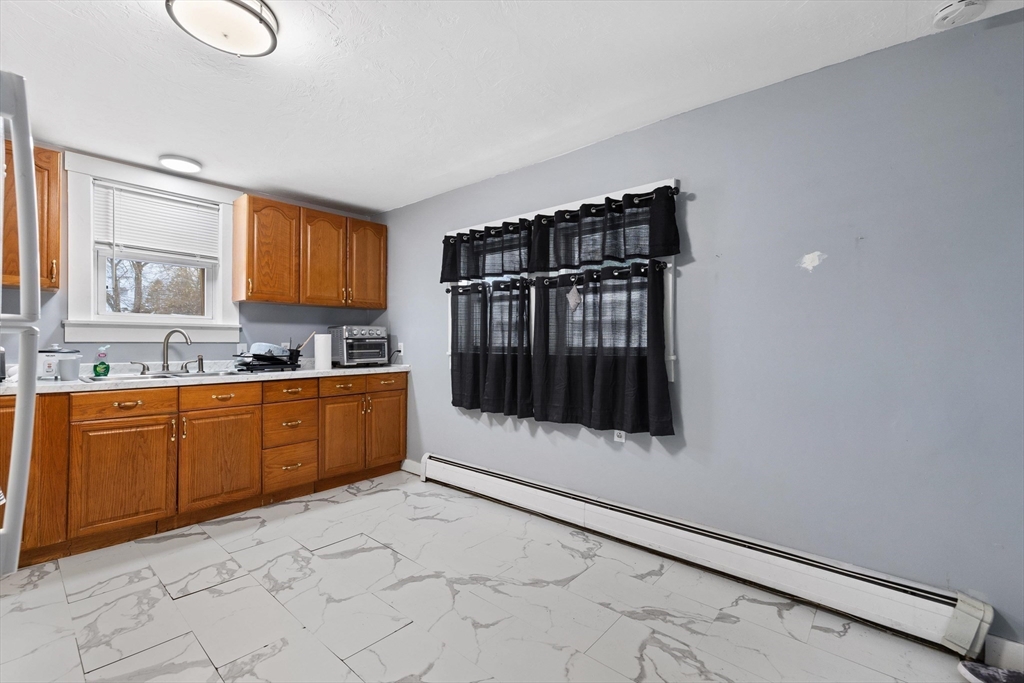 113 Main Street Oxford, MA 01540 - Photo 10 of 39