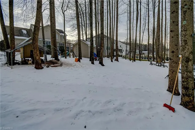 $389,000 | 250 High Knoll Drive, Walkertown, NC 27051