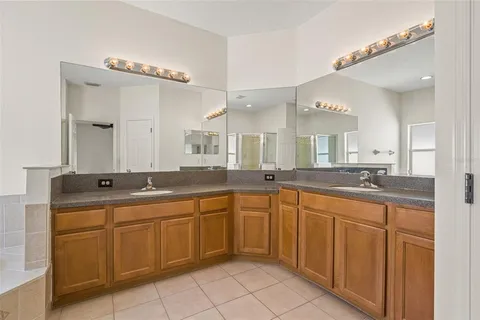 $360,000 | 518 York Dale Drive, Ruskin, FL 33570