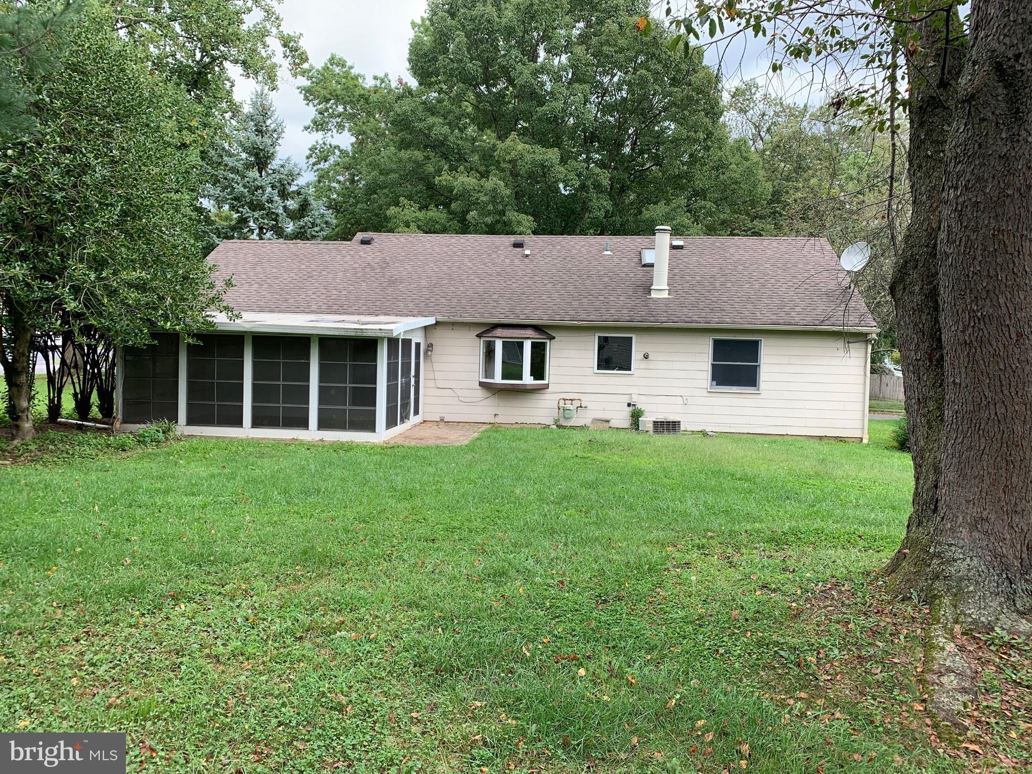 201 Yardley Road Delran, NJ 08075 - Photo 2 of 3 Gallery Image 2