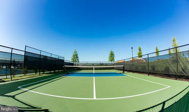 a view of a tennis court