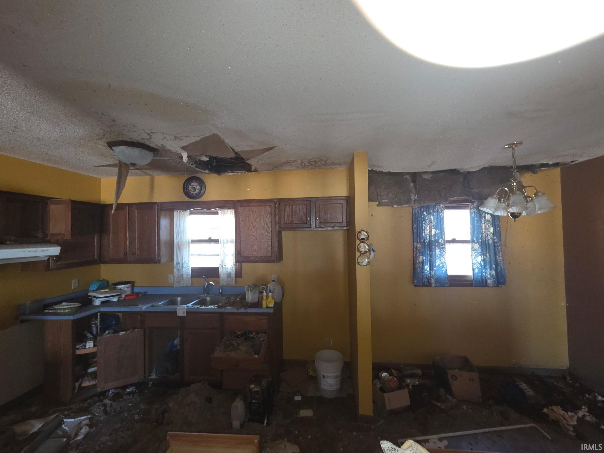 1567 South Elizabeth Avenue Rochester, IN 46975 - Photo 4 of 5