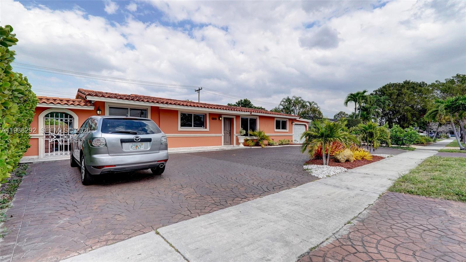 1299 West 77th Street Hialeah, FL 33014 - Photo 13 of 34