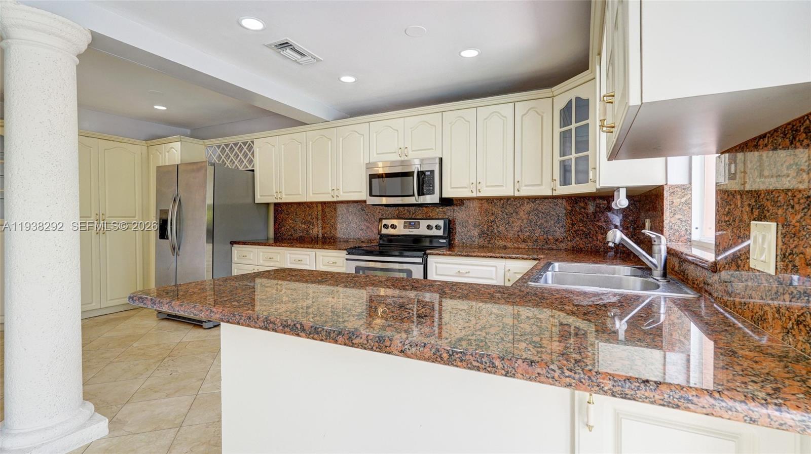 1299 West 77th Street Hialeah, FL 33014 - Photo 19 of 34