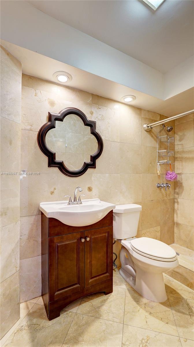 1299 West 77th Street Hialeah, FL 33014 - Photo 20 of 34