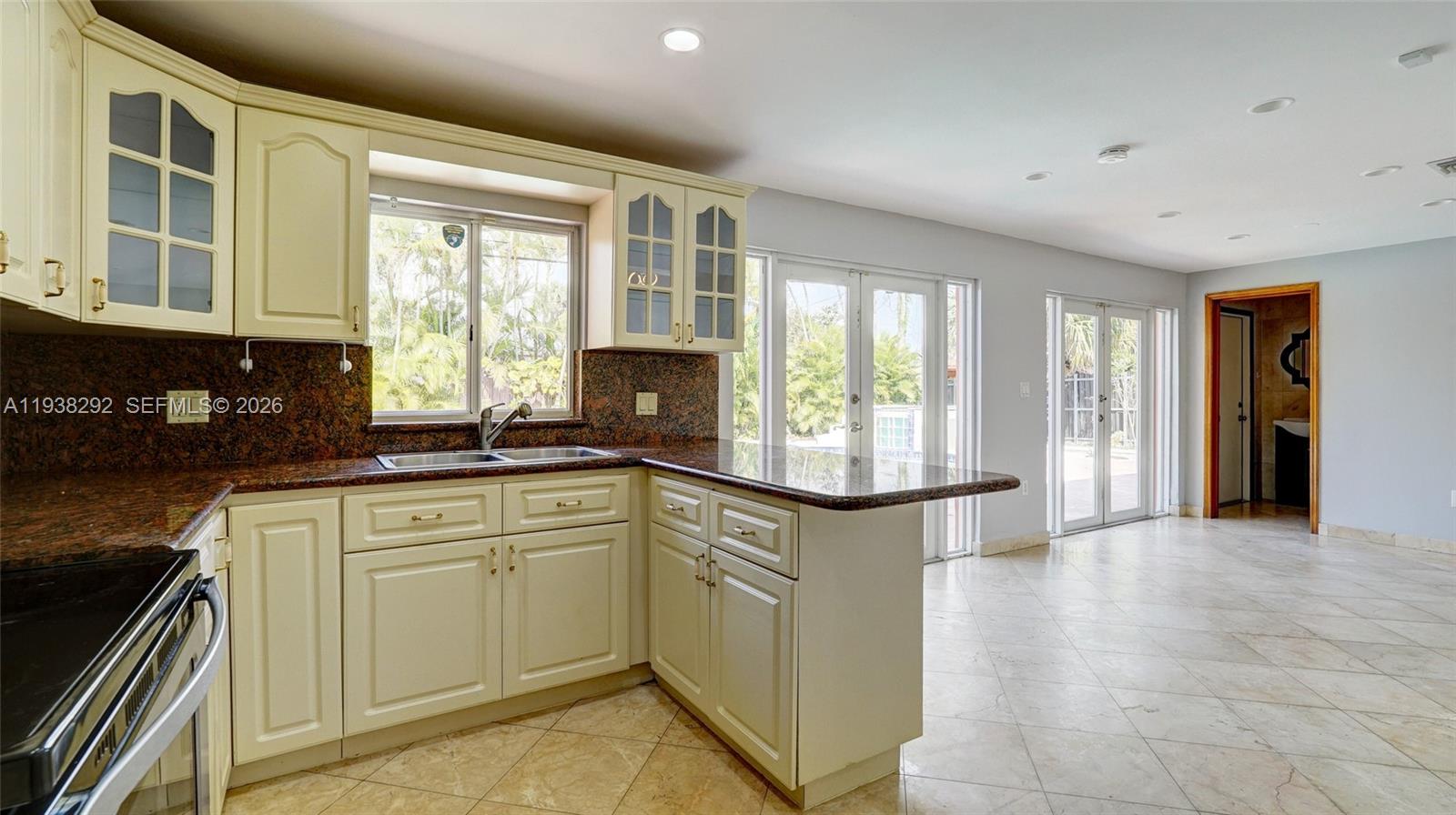 1299 West 77th Street Hialeah, FL 33014 - Photo 21 of 34