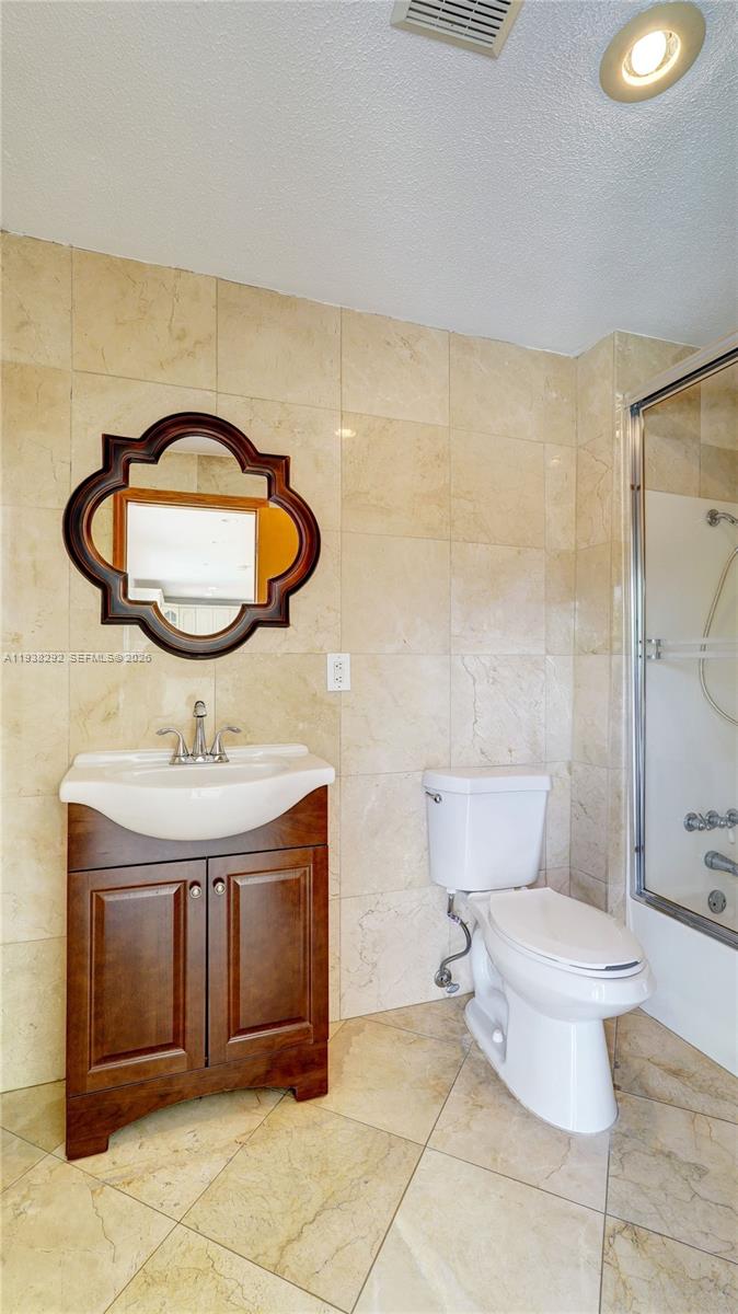 1299 West 77th Street Hialeah, FL 33014 - Photo 25 of 34