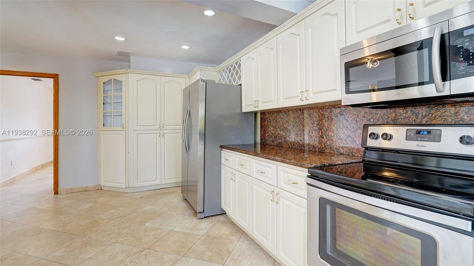 1299 West 77th Street Hialeah, FL 33014 - Photo 5 of 34