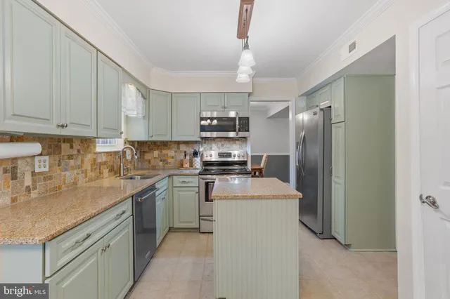 $539,900 | 36 Whitechapel Drive, Mount Laurel, NJ 08054