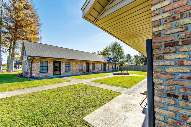 $1,750,000 | 100-102 Pasture Court, Thibodaux, LA 70301