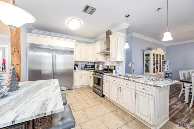 $1,750,000 | 100-102 Pasture Court, Thibodaux, LA 70301