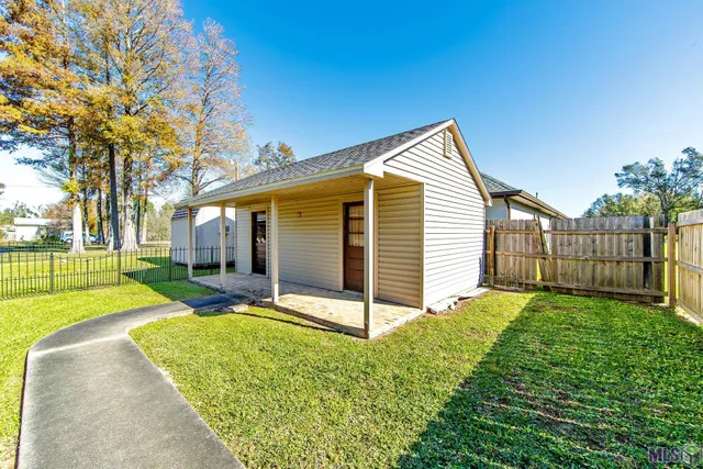 $1,750,000 | 100-102 Pasture Court, Thibodaux, LA 70301