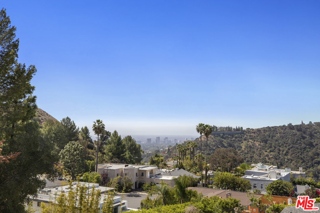 1754 Clear View Drive Beverly Hills, CA 90210 - Photo 20 of 37 a view of a city