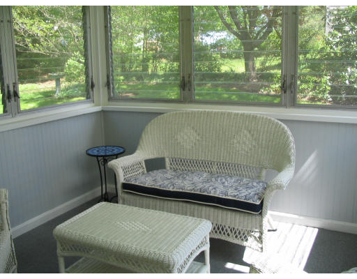 16 Innitou Road Woburn, MA 01801 - Photo 6 of 7 Gallery Image 6