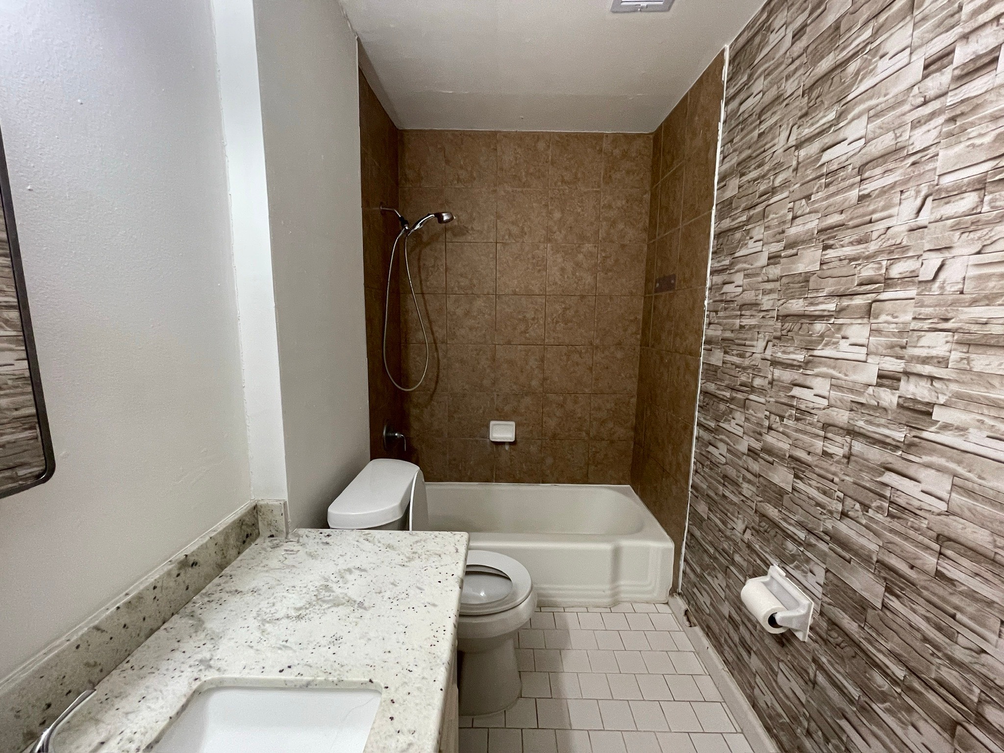 7219 Tanager Street Houston, TX 77074 - Photo 9 of 18