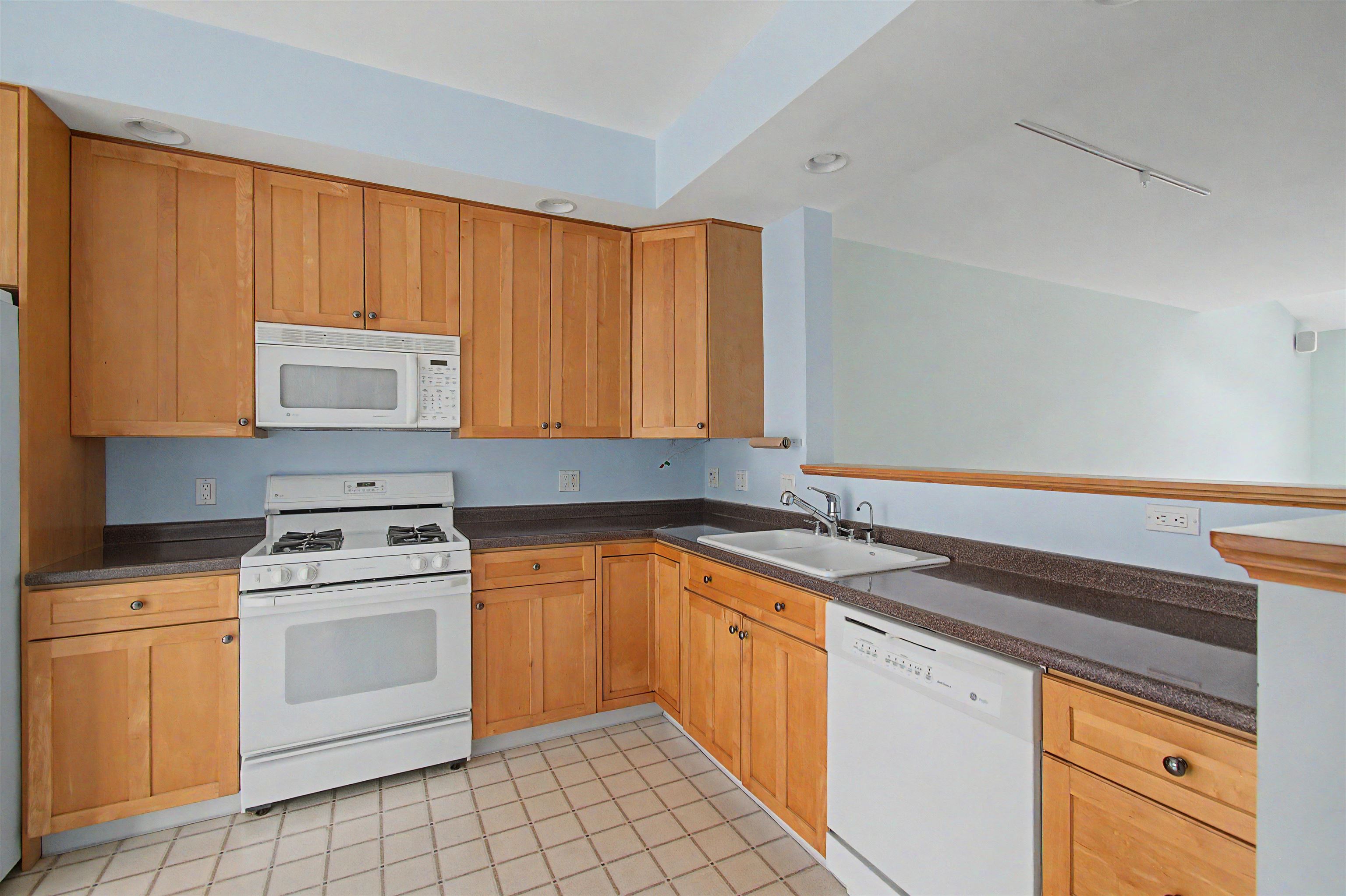 28 Forest Run Road, Unit 28 Williston, VT 05495 - Photo 11 of 56