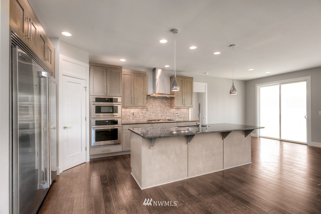 16015 Southeast 141st Place, Unit 2 Renton, WA 98059 - Photo 10 of 31