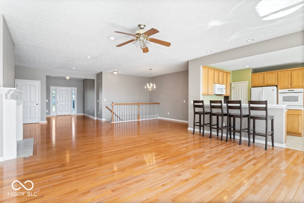 13903 Marble Arch Way Fishers, IN 46037 - Photo 14 of 43