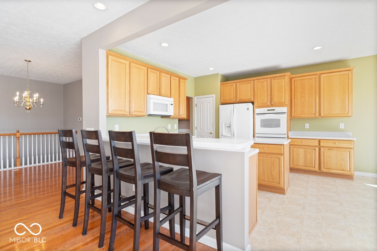 13903 Marble Arch Way Fishers, IN 46037 - Photo 18 of 43