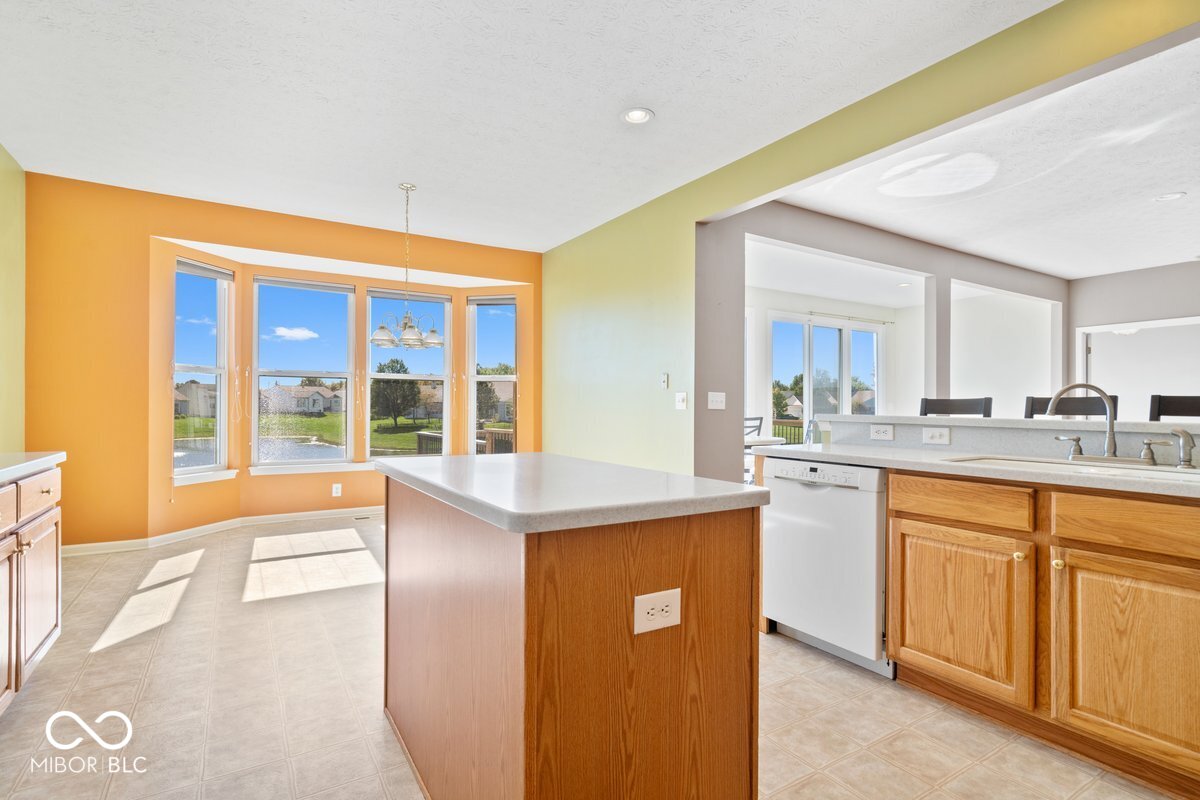 13903 Marble Arch Way Fishers, IN 46037 - Photo 20 of 43