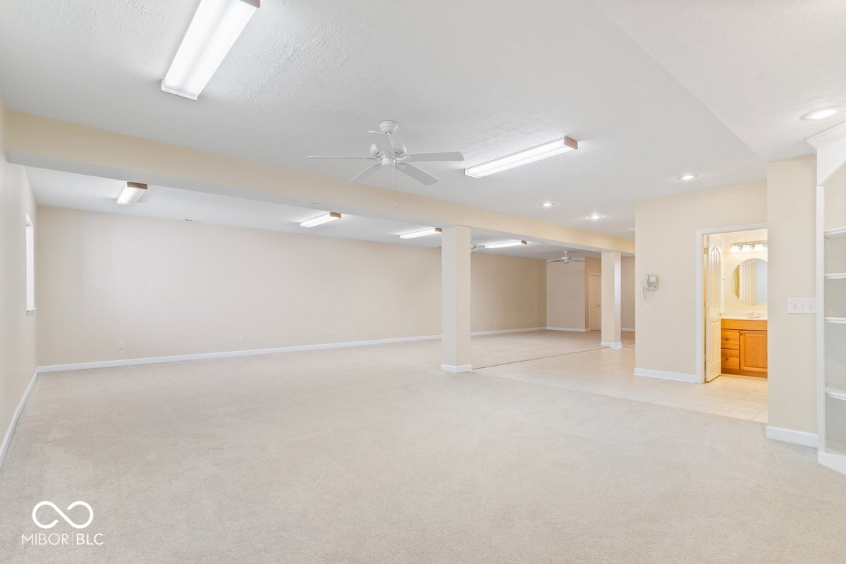 13903 Marble Arch Way Fishers, IN 46037 - Photo 22 of 43