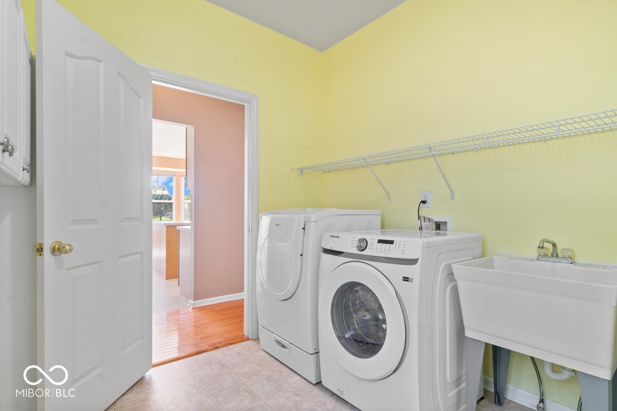 13903 Marble Arch Way Fishers, IN 46037 - Photo 37 of 43