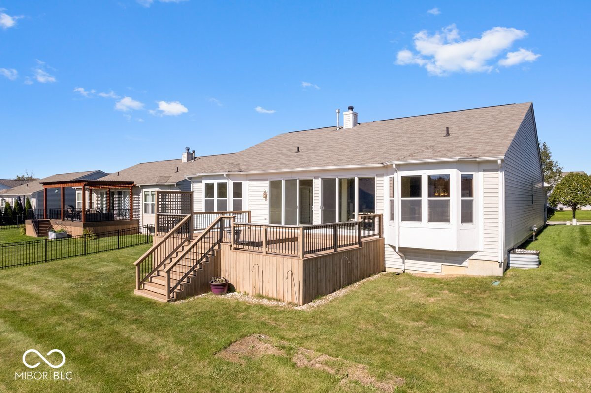 13903 Marble Arch Way Fishers, IN 46037 - Photo 7 of 43